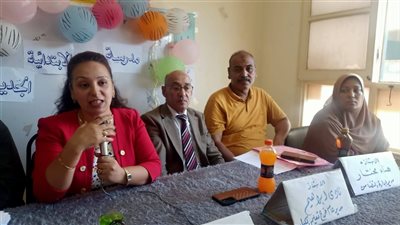 محافظ أسيوط: تضافر الجهود ضرورة لتنفيذ برامج محو الأمية بالقرى