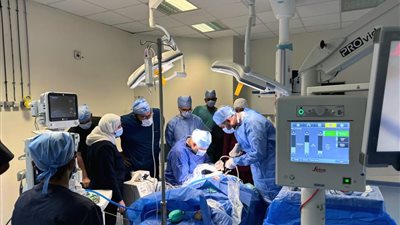 الرعاية الصحية تعلن نجاح أولى عمليات زراعة القوقعة في أسوان والسويس