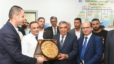 بتكلفة 18 مليون جنيه.. محافظ الدقهلية ونائب وزير الصحة يفتتحان تطوير العناية المركزة بمستشفى صدر المنصورة