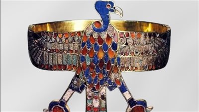 رمز القوة والوفاء في مصر القديمة.. المتحف المصري بالتحرير يعرض قطعة فريدة لـ الملكة إياح حتب 