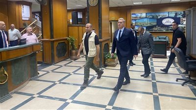 زيارة مفاجئة لوزير البترول لشركة بدرالدين يعقبها اجتماع مبكر لمتابعة خطط الإنتاج والسلامة