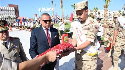 محافظ جنوب سيناء يشيد بالدور الوطني لمشايخ وعواقل سيناء في دعم جهود الدولة| صور