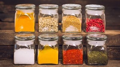 أعشاب وتوابل يمكن أن تحسن صحة الأمعاء 