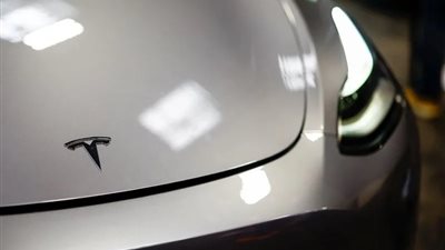انخفاض مبيعات سيارات تسلا في ألمانيا إلى أكثر من النصف خلال أكتوبر الماضي 