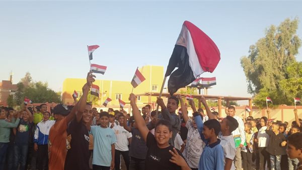 مدرسة في قنا تحتفل