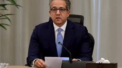 نقيب الأشراف مهنئًا خالد العناني بمنصب مدير اليونسكو: يعكس الثقة التي تحظى بها مصر دوليًا