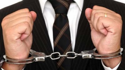 التحقيق مع المتهمين بتكوين تشكيل عصابي للإتجار في المواد المخدرة بالخصوص 