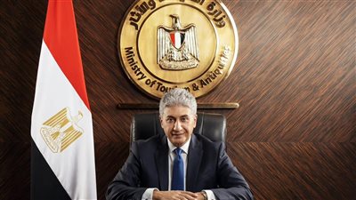 هل يوجد إيقاف لزيارة المصريين للمتحف الكبير؟.. وزير السياحة يجيب