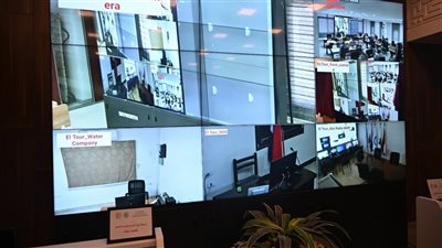 احتفالا بالذكرى 52 لانتصارات أكتوبر.. محافظ جنوب سيناء يتفقد الشبكة الوطنية للطوارئ والسلامة العامة 