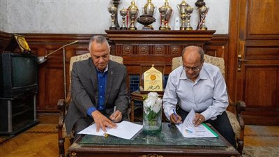 مياه الشرب بالإسكندرية توقع بروتوكول تعاون لتوصيل المياه للأسر الأكثر احتياجًا ببرج العرب