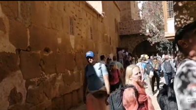 انتعاشة سياحية وإقبال كبير من السائحين على زيارة المقدسات الدينية بسانت كاترين