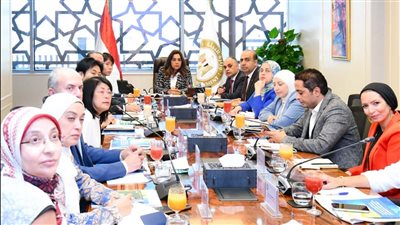 وزيرة البيئة تترأس اجتماع لجنة تسيير أعمال مشروع دعم وتعزيز ممارسات الاقتصاد الدائري