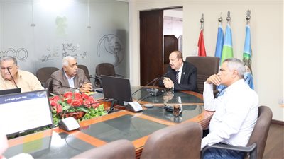 لبحث حلول عاجلة للمنطقة الصناعية.. الصرف الصحي يجتمع مع مستثمري مرغم