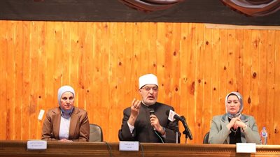 المفتي: الإدمان هو بوابة كل طريق منحرف والمدمن يفقد صوابه وتسقط إنسانيته وأخلاقه ويصبح عبئًا على وطنه 