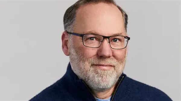  الباحث الأميركي فريد