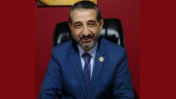 الدكتور عمرو السمدوني،