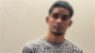 زوجة والده.. القبض على المتهم بإشعال النيران في بضائع سيدة تبيع أمام محله بالفيوم