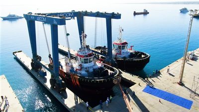 تدشين قاطرتين بحريتين لـ قناة السويس بطول 32 مترًا وقوة شد 90 طنًا│ صور