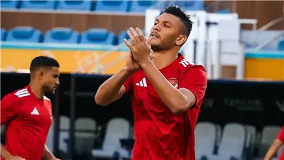 تقارير: أشرف داري يرفض الرحيل إلى الدوري الليبي.. واجتماع مرتقب مع اللاعب