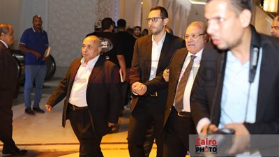 حسن راتب ونقيب الأشراف أبرزهم.. شخصيات دينية وعامة يعزون في الدكتور أحمد عمر هاشم