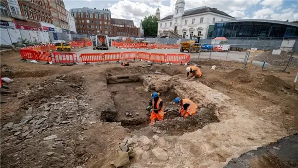 علماء آثار يكتشفون