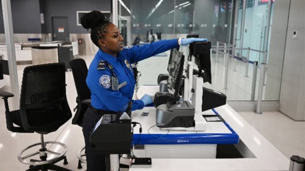 مطار دنفر الأمريكي