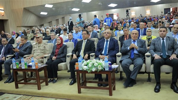 جانب من الندوة