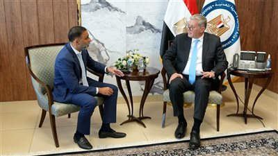 وزير البترول يبحث مع شركة إماراتية تعزيز الاستثمارات في استكشاف وإنتاج الغاز الطبيعي بالبحر المتوسط
