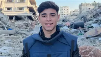 الوضع أيس كوفي على الآخر.. عبود أصغر مراسل في غزة: الحرب خلصت وراجعين نعمرها