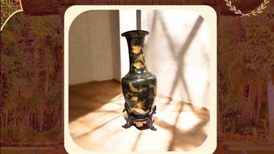 آنية فخارية من الفايبر جلاس ضمن روائع قصر المنيل