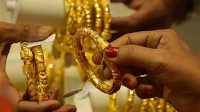 بيع القديم بالجديد.. دار الإفتاء تكشف حكم مبادلة الذهب 