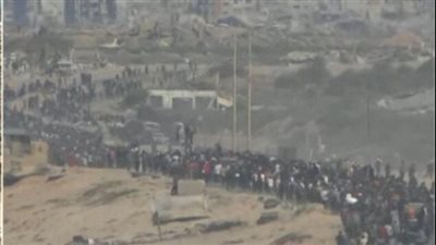 تكبيرات وفرحة غامرة.. أهالي غزة يعودون إلى ديارهم بعد وقف إطلاق النار | صور