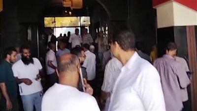 قبل غلق التصويت.. توافد كبير للأطباء للإدلاء بأصواتهم بانتخابات بأسوان