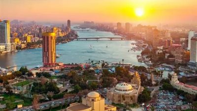 وكالة فيتش تتوقع ارتفاع نمو الناتج المحلي لمصر 4.9% خلال 2027