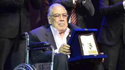 دخول صبري عبد المنعم إلى المستشفى بعد تدهور حالته الصحية |خاص