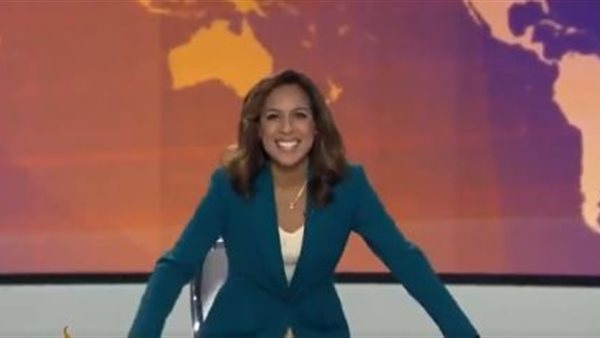 فأر يقتحم بث قناة