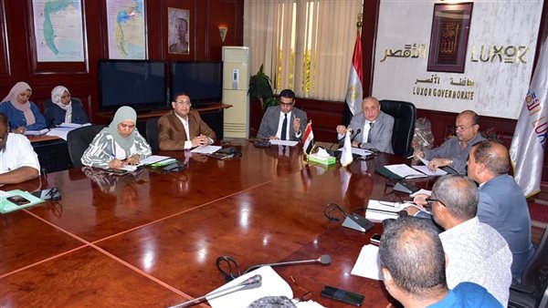 اجتماع محافظ الأقصر