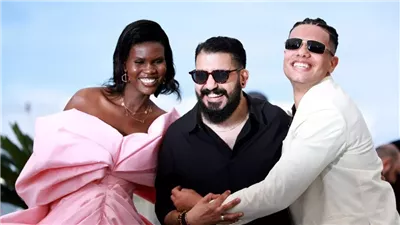 مخرج فيلم عائشة لا تستطيع الطيران يعتذر بعد استخدامه ألفاظًا غير لائقة مع الجمهور: تعرضت للسبّ بالأم