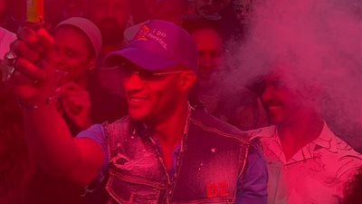 على أنغام أغنية نمبر وان.. الاحتفال بانتهاء تصوير فيلم أسد بطولة محمد رمضان