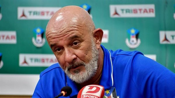 نيكولاس ديبوي مدرب