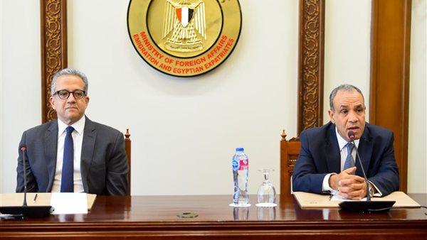 بدر عبد العاطي -