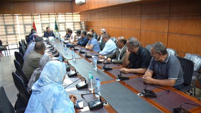 نائب محافظ الدقهلية يترأس اجتماعًا تنسيقيًا لبدء تنفيذ مشروع ازدواج خط السكة الحديد المنصورة – دمياط