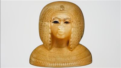 عرض غطاء إناء كانوبي لزوجة إخناتون يزين المتحف المصري بالتحرير
