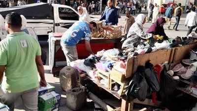 رفع إشغالات وتحسين الإنارة.. حي وسط بالإسكندرية يشن حملة مكبرة لتحسين خدمات المواطنين