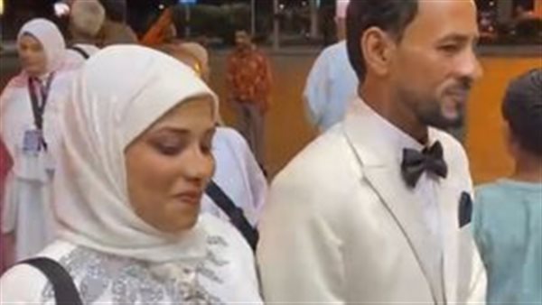 عريس وعروسة بالأقصر