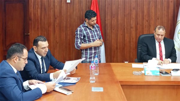 لجنة تلقي طلبات المرشحين