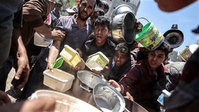 هيئة البث الإسرائيلية: إدخال 600 شاحنة مساعدات إلى غزة اليوم عبر معبر كرم أبو سالم 