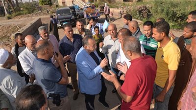 محافظ أسيوط يتفقد موقع حادث مصرف قناطر حواس.. ويوجه بإقامة سور حماية وإزالة المخلفات