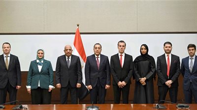 مدبولي يشهد توقيع اتفاقية تعاون بين المصرية لنقل الكهرباء وK&K الإماراتية بشأن مشروع الربط الكهربائي مع أوروبا 