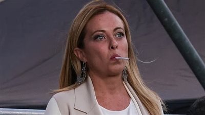 ربما أقتل شخصًا.. ما سبب اعتياد رئيسة الوزراء الإيطالية جورجيا ميلوني على التدخين؟